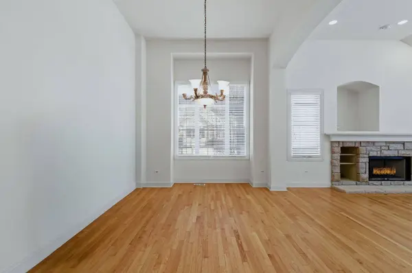 1285 Stonebriar CT, Naperville, IL 60540