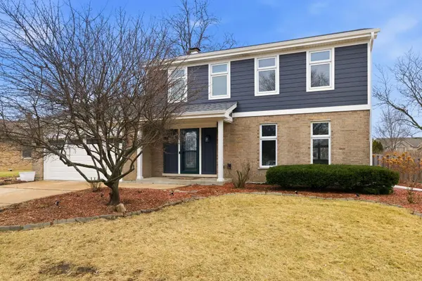 20W481 Westminster DR, Downers Grove, IL 60516