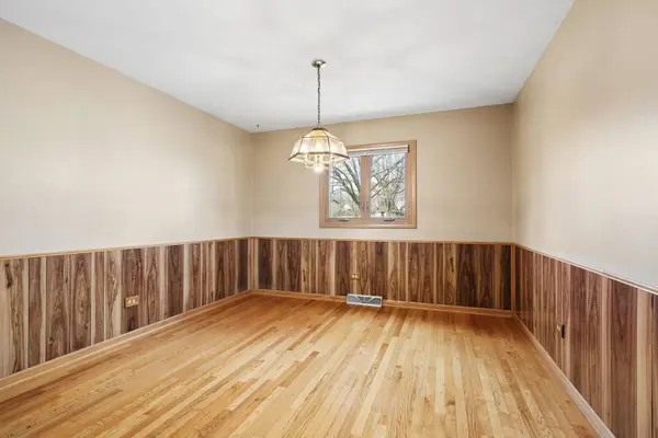 16 S Margaret ST, Joliet, IL 60436