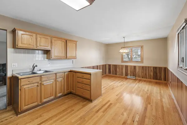 16 S Margaret ST, Joliet, IL 60436