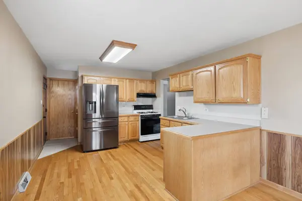 16 S Margaret ST, Joliet, IL 60436