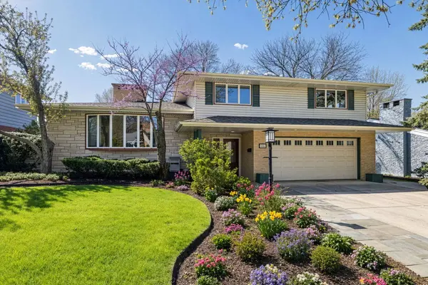 505 50th PL, Western Springs, IL 60558