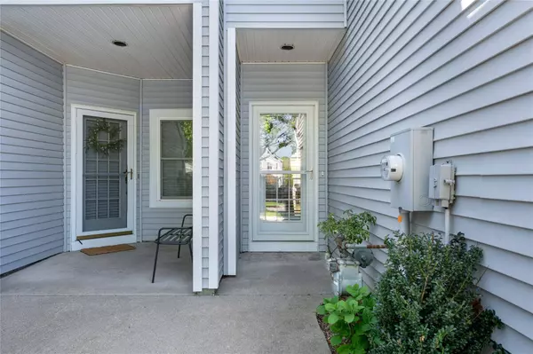 160 Windward CT, Port Jefferson, NY 11777