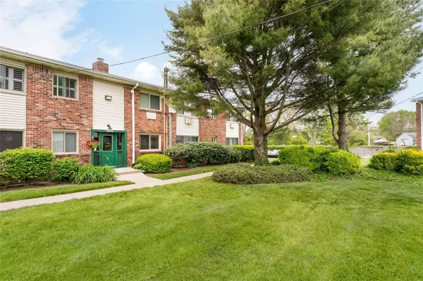 2413 Union BLVD #5B, Islip, NY 11751