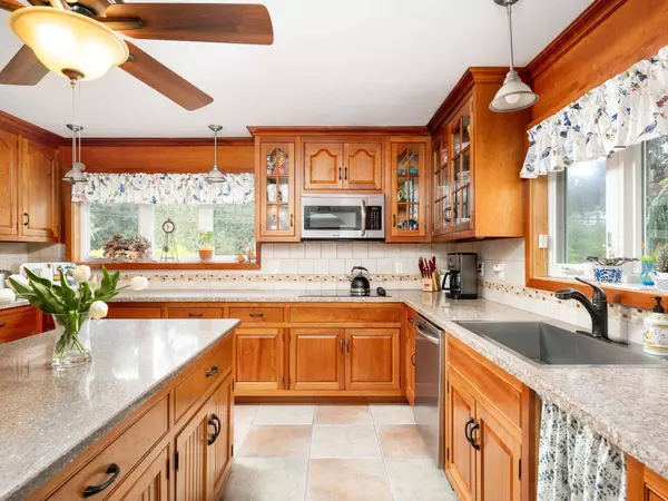 31 Remsen RD, Wading River, NY 11792