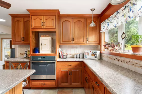 31 Remsen RD, Wading River, NY 11792