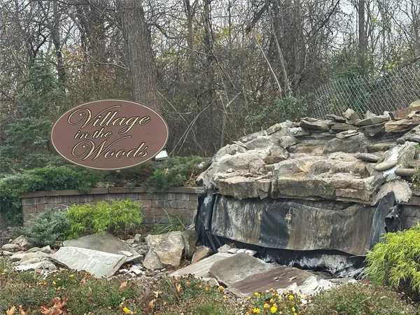 2 Dogwood #2, Selden, NY 11784