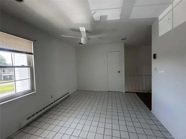 101 Sylvan AVE #65, Miller Place, NY 11764