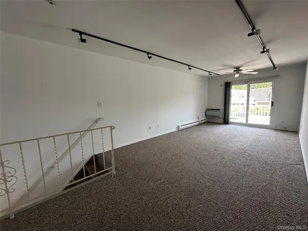 101 Sylvan AVE #65, Miller Place, NY 11764