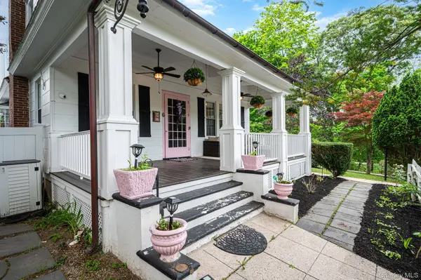 6 New York AVE, Stony Brook, NY 11790