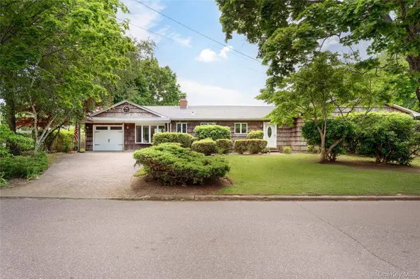 4 N Balin CT, South Setauket, NY 11720