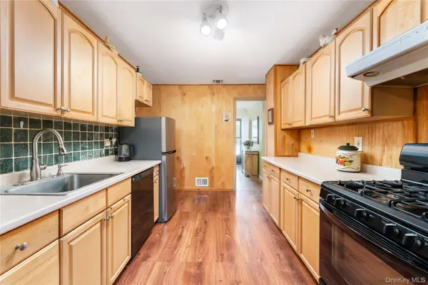 203 Hall ST, Port Jefferson, NY 11776