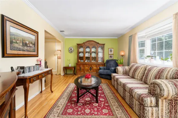 203 Hall ST, Port Jefferson, NY 11776