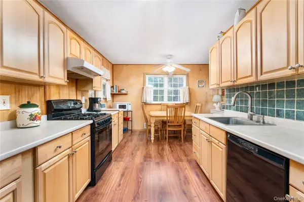 203 Hall ST, Port Jefferson, NY 11776