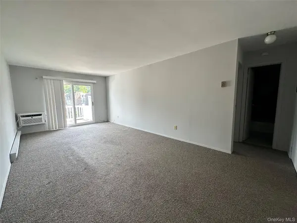 101 Sylvan #21, Miller Place, NY 11764