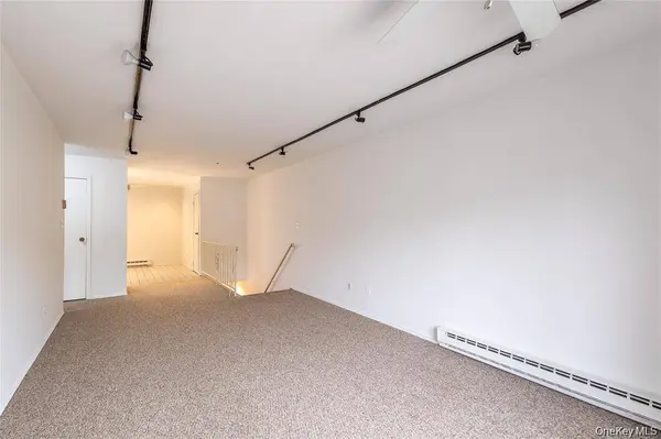 101 Sylvan AVE #65, Miller Place, NY 11764