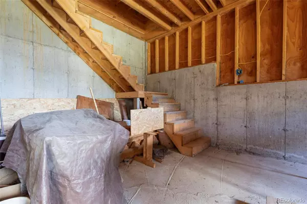 3600 Blue Mountain TRL, Lyons, CO 80540