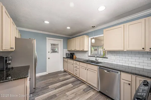 1085 Outrigger DR, Merritt Island, FL 32953