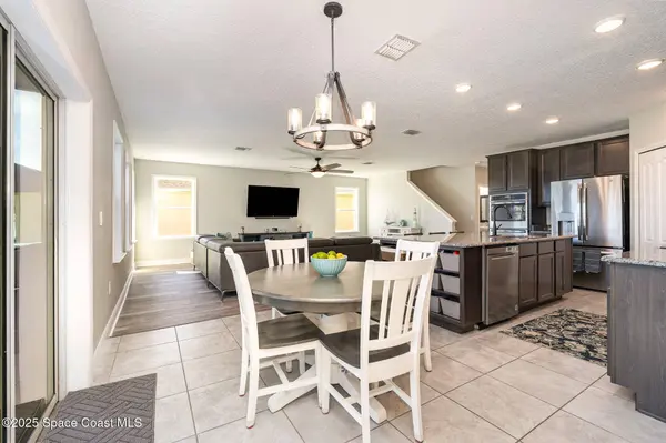 960 Bear Lake DR, Rockledge, FL 32955