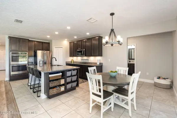 960 Bear Lake DR, Rockledge, FL 32955