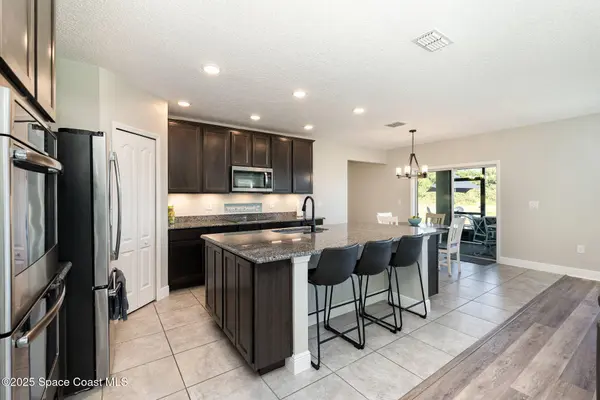 960 Bear Lake DR, Rockledge, FL 32955