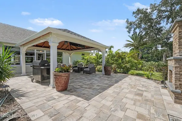 7119 Hacienda DR, Grant, FL 32949