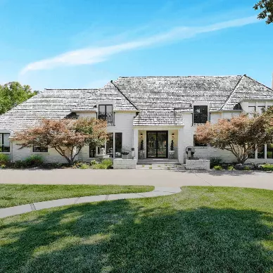Wichita-kansas-residential-real-estate-square-63522bb14e20b7b11f43370e2b0dec0c-63eaa9fc54da7