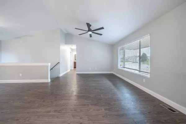 3100 N Rough Creek Rd, Derby, KS 67037