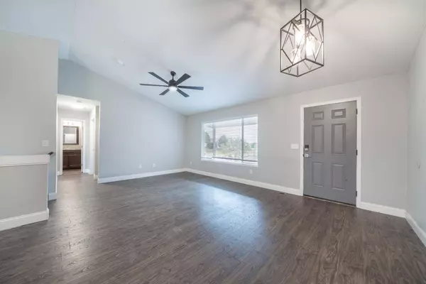 3100 N Rough Creek Rd, Derby, KS 67037