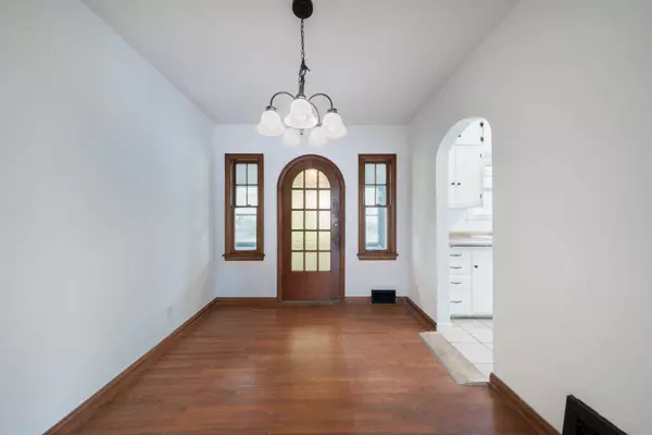 2105 S Pershing St, Wichita, KS 67218