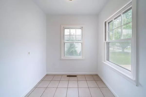 2105 S Pershing St, Wichita, KS 67218