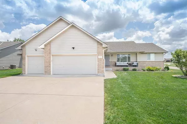 3100 N Rough Creek Rd, Derby, KS 67037