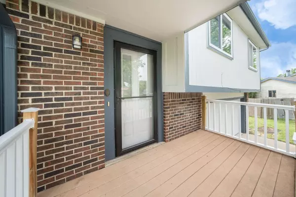 6827 E Winterberry Cir, Wichita, KS 67226