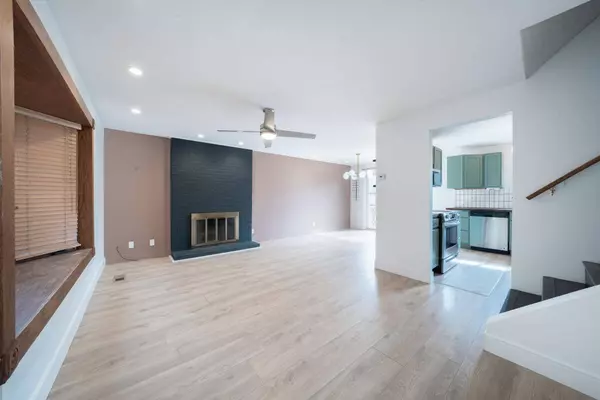 6827 E Winterberry Cir, Wichita, KS 67226