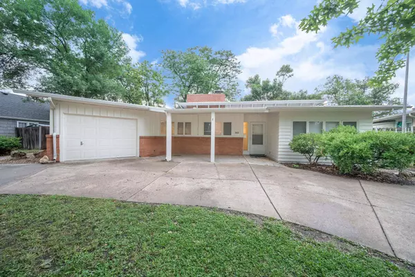 5418 Lambsdale St, Wichita, KS 67208