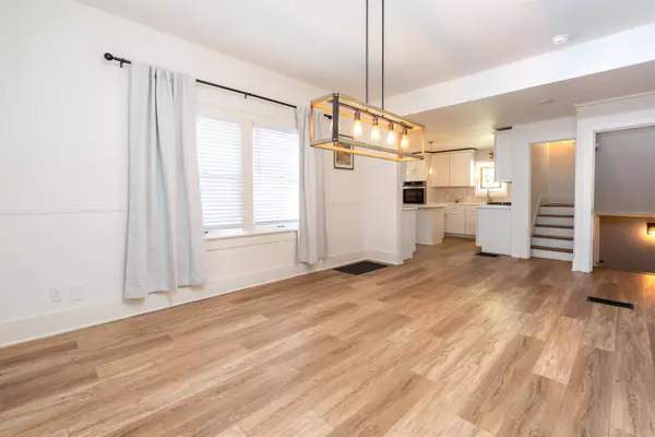 105 N Terrace Dr, Wichita, KS 67208