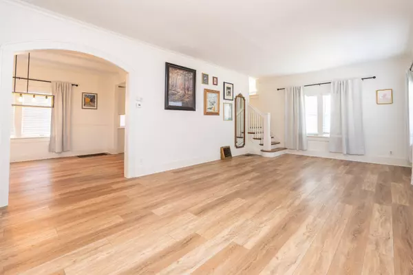 105 N Terrace Dr, Wichita, KS 67208