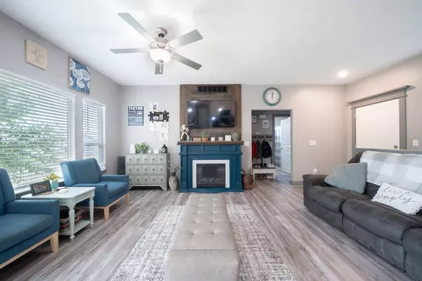 12609 W Jewell Cir, Wichita, KS 67235