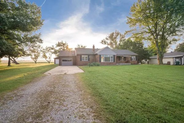 14470 SW Phyllis Rd, Rose Hill, KS 67133