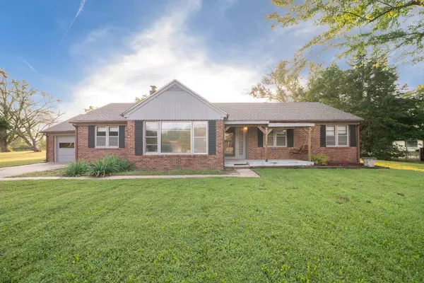 14470 SW Phyllis Rd, Rose Hill, KS 67133