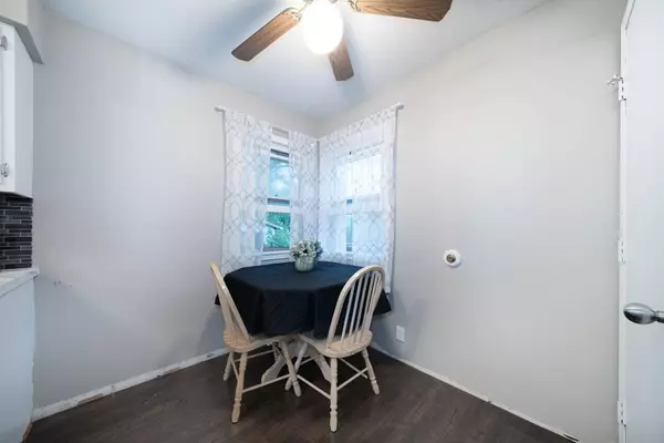 2273 S Glenn St, Wichita, KS 67213