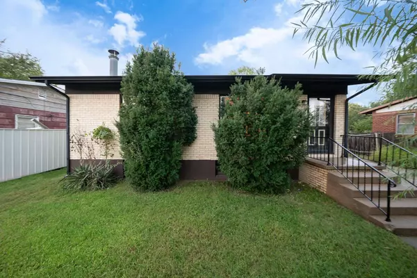 2273 S Glenn St, Wichita, KS 67213