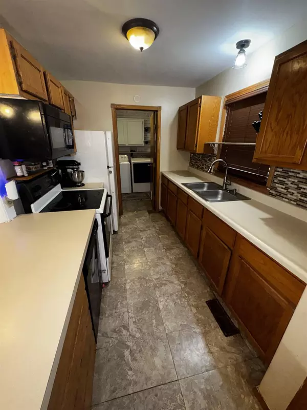 1400 E Beaumont St, Park City, KS 67219