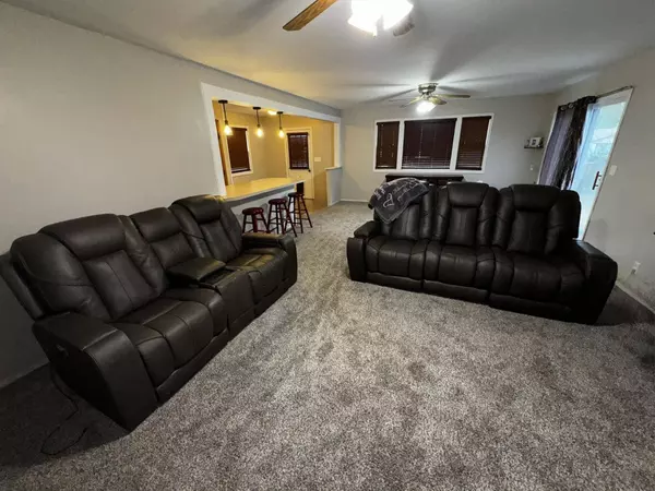 1400 E Beaumont St, Park City, KS 67219