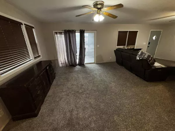 1400 E Beaumont St, Park City, KS 67219