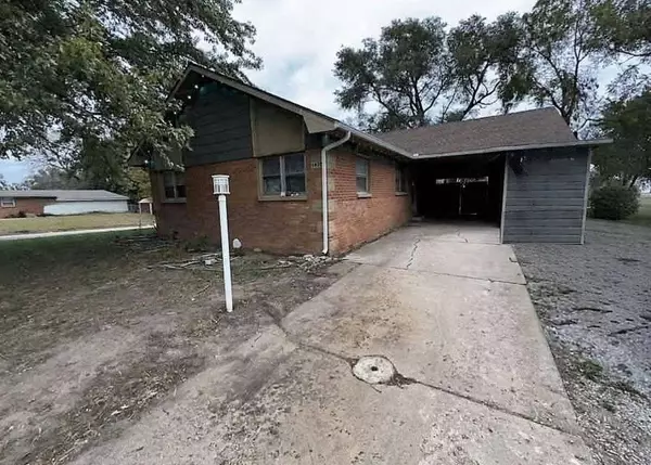 1400 E Beaumont St, Park City, KS 67219