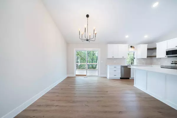 1707 E Cresthill rd, Derby, KS 67037