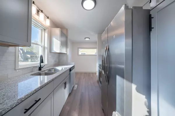 1839 S Ridgewood dr, Wichita, KS 67218