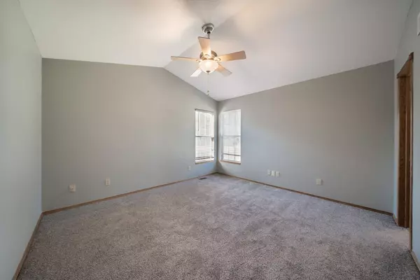 12110 E Laguna St, Wichita, KS 67207