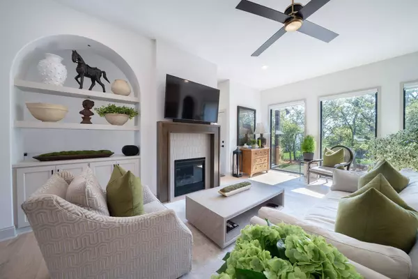 1023 W Silverstone Ct, Andover, KS 67002